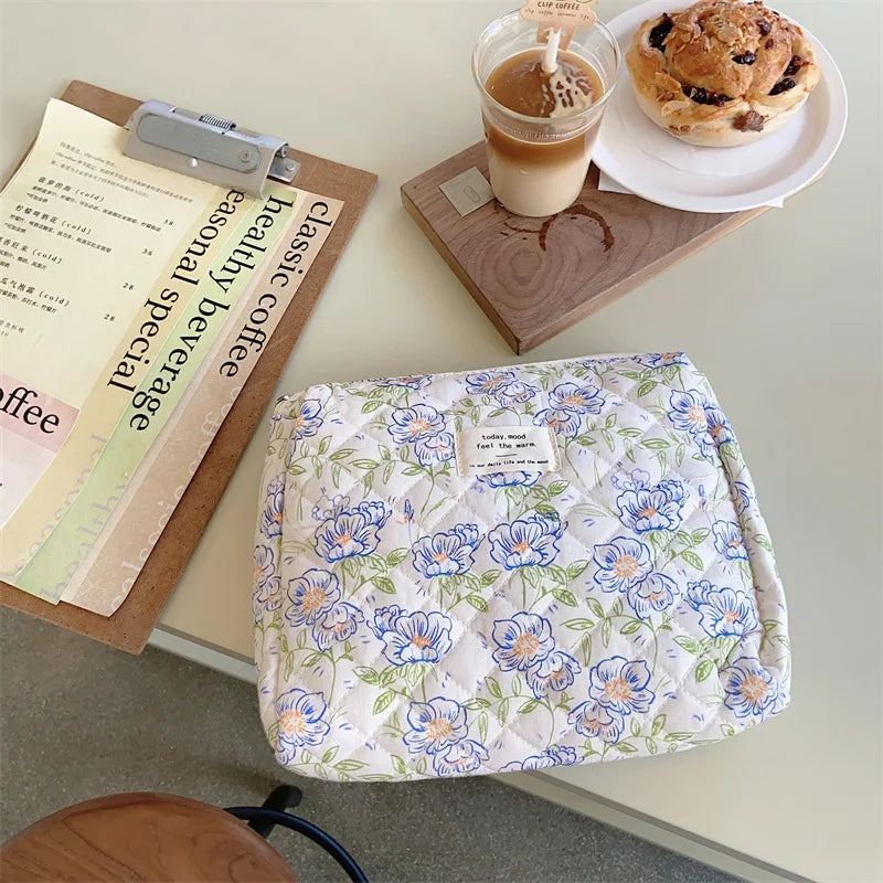 Women’s Travel Cosmetic Bag – Large Capacity Zipper Makeup Pouch