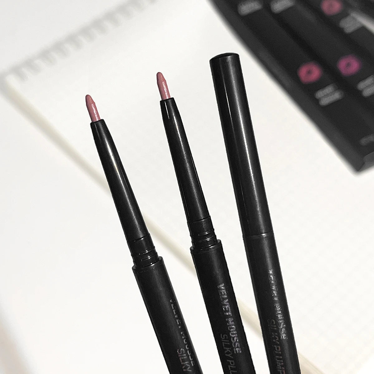 Waterproof Matte Lip Liner – Long-Lasting, Non-Stick, 5 Hydrating Shades