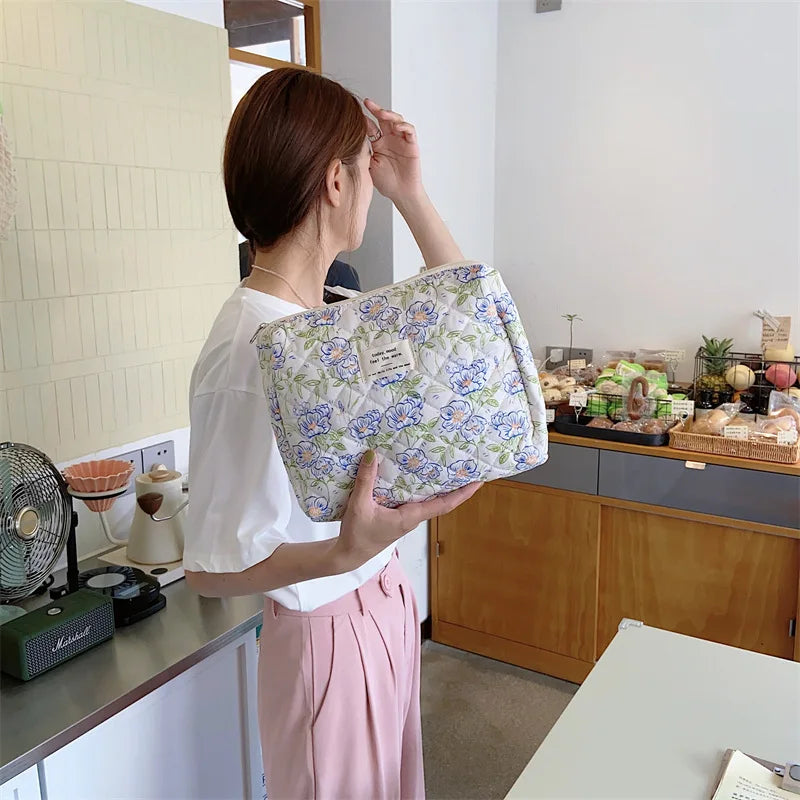 Women’s Travel Cosmetic Bag – Large Capacity Zipper Makeup Pouch