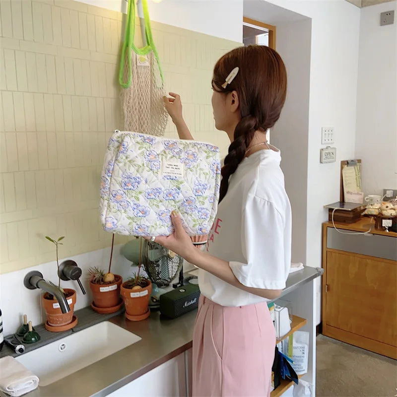 Women’s Travel Cosmetic Bag – Large Capacity Zipper Makeup Pouch