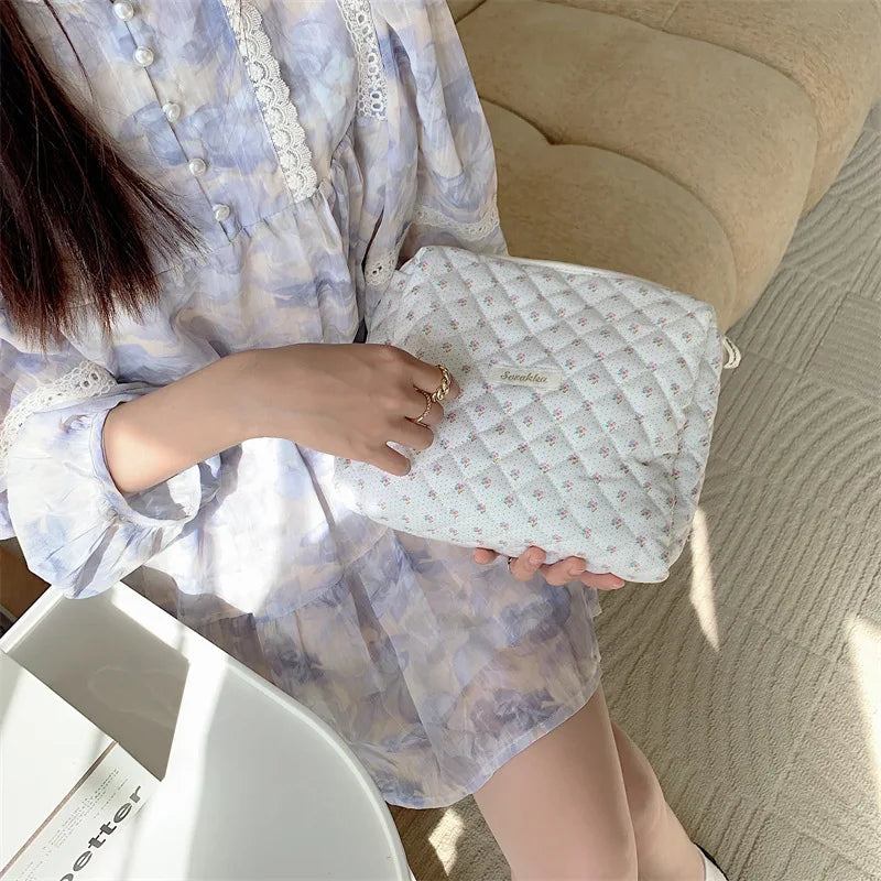 Women’s Travel Cosmetic Bag – Large Capacity Zipper Makeup Pouch