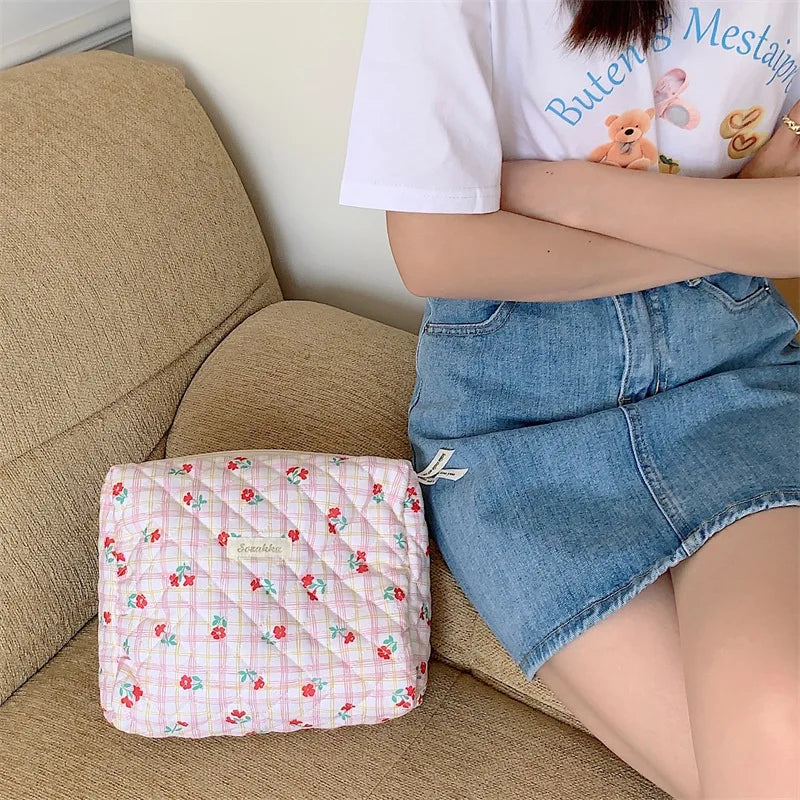 Women’s Travel Cosmetic Bag – Large Capacity Zipper Makeup Pouch