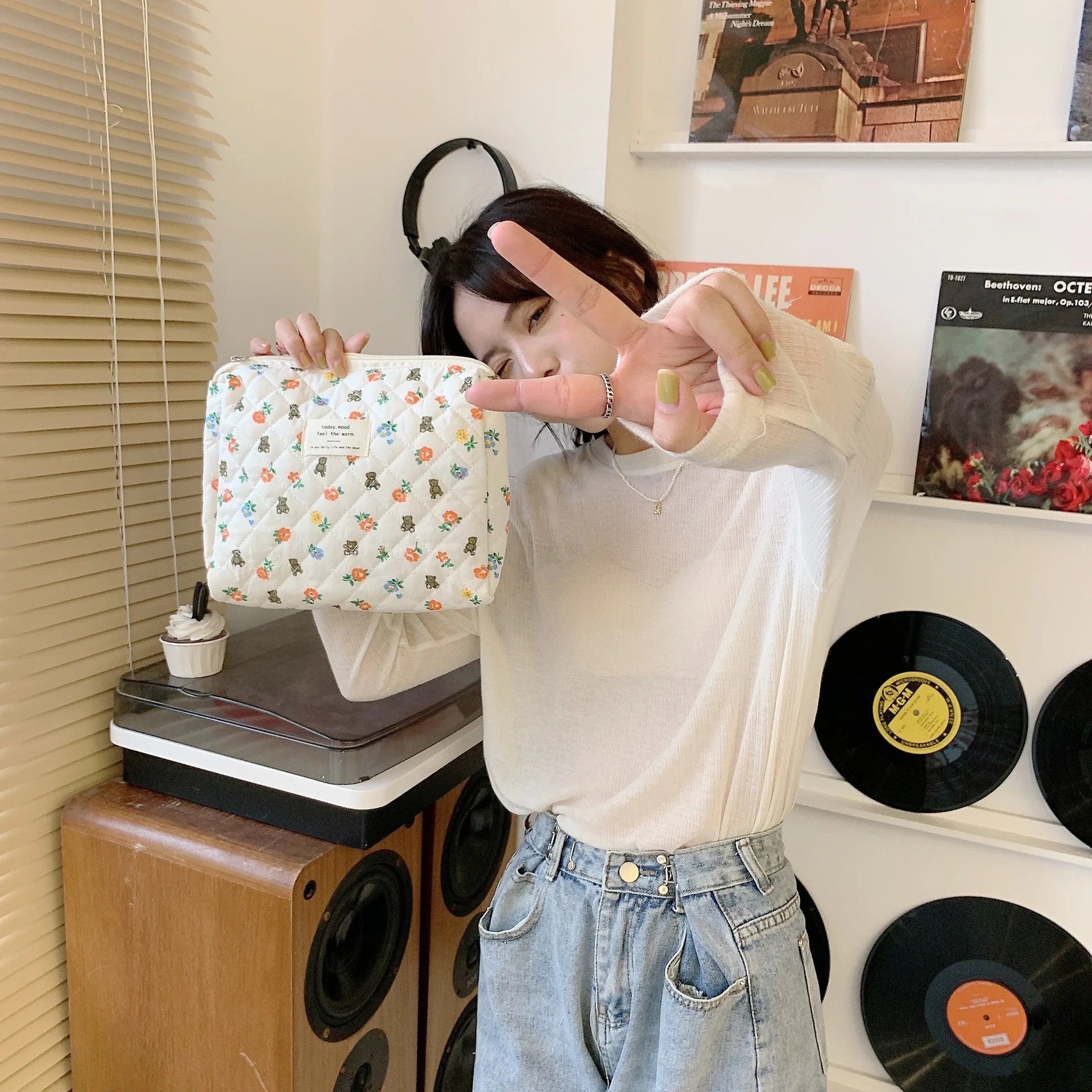 Women’s Travel Cosmetic Bag – Large Capacity Zipper Makeup Pouch