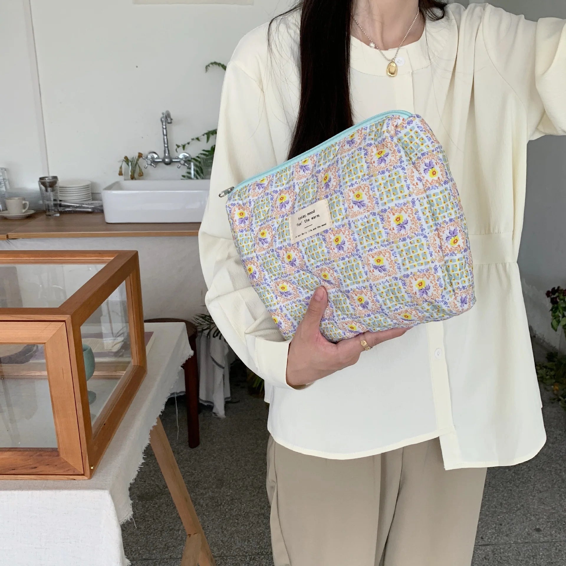 Women’s Travel Cosmetic Bag – Large Capacity Zipper Makeup Pouch